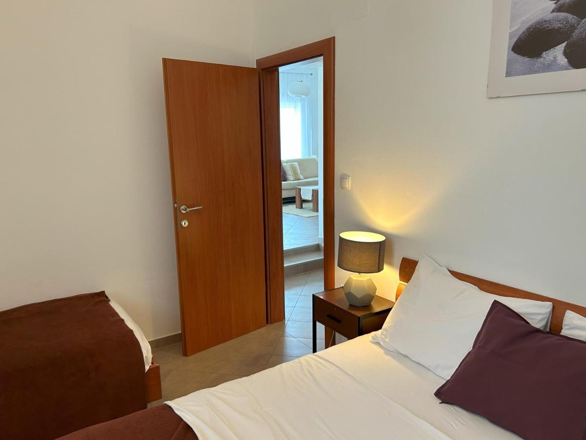 Apartments Antonella Trogir Eksteriør bilde