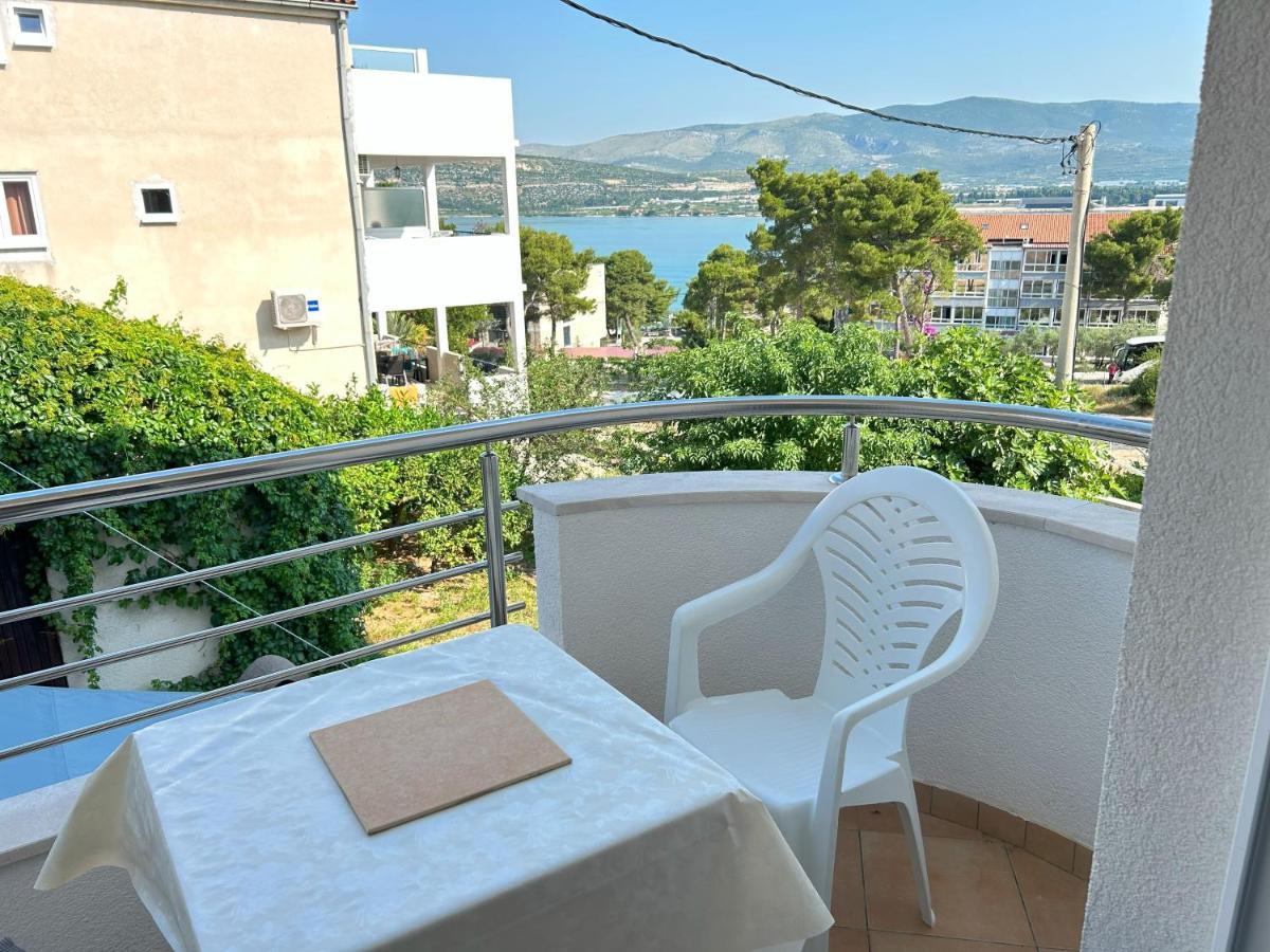 Apartments Antonella Trogir Eksteriør bilde