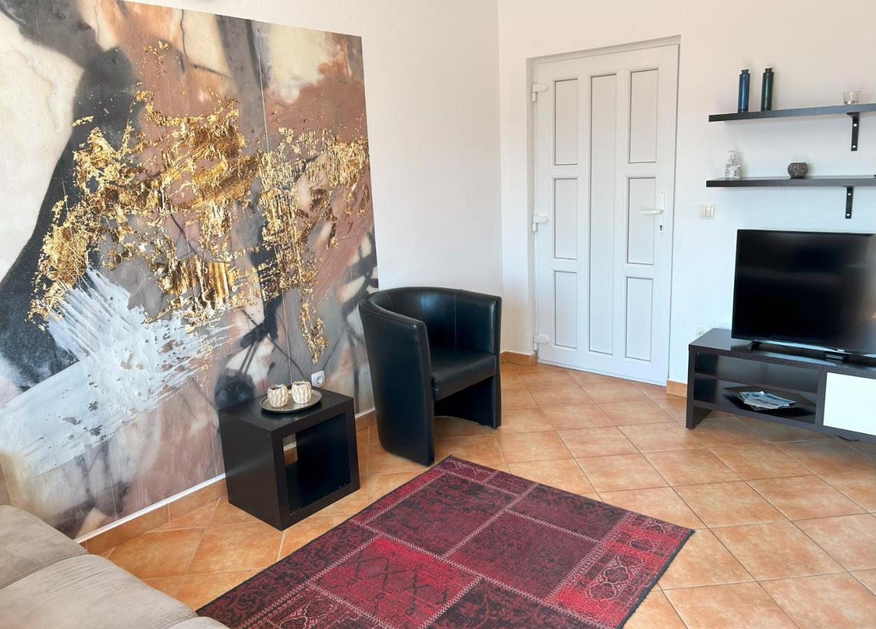 Apartments Antonella Trogir Eksteriør bilde