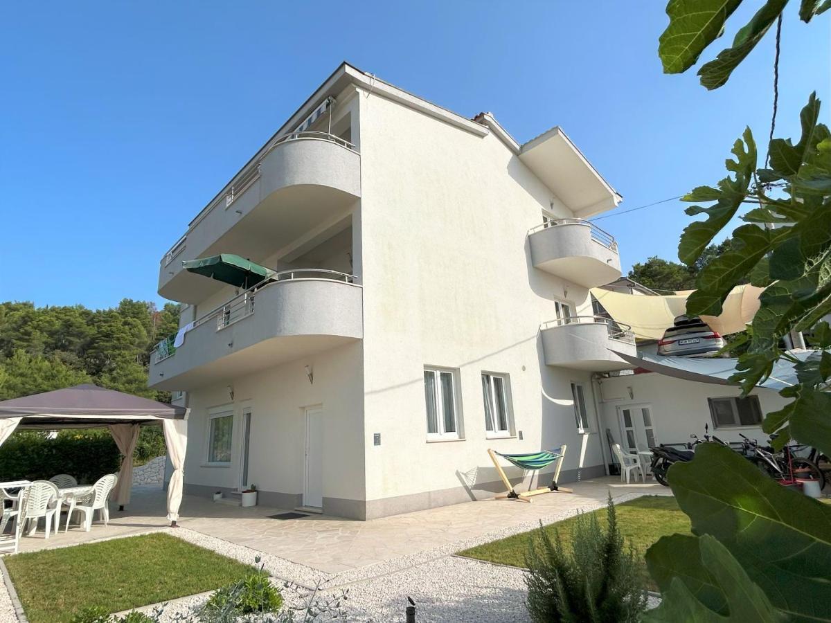 Apartments Antonella Trogir Eksteriør bilde
