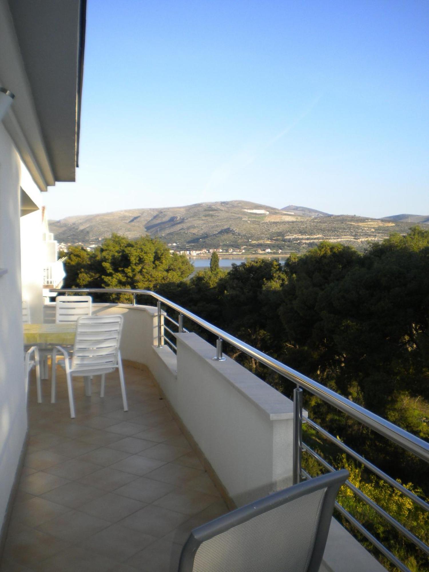 Apartments Antonella Trogir Eksteriør bilde