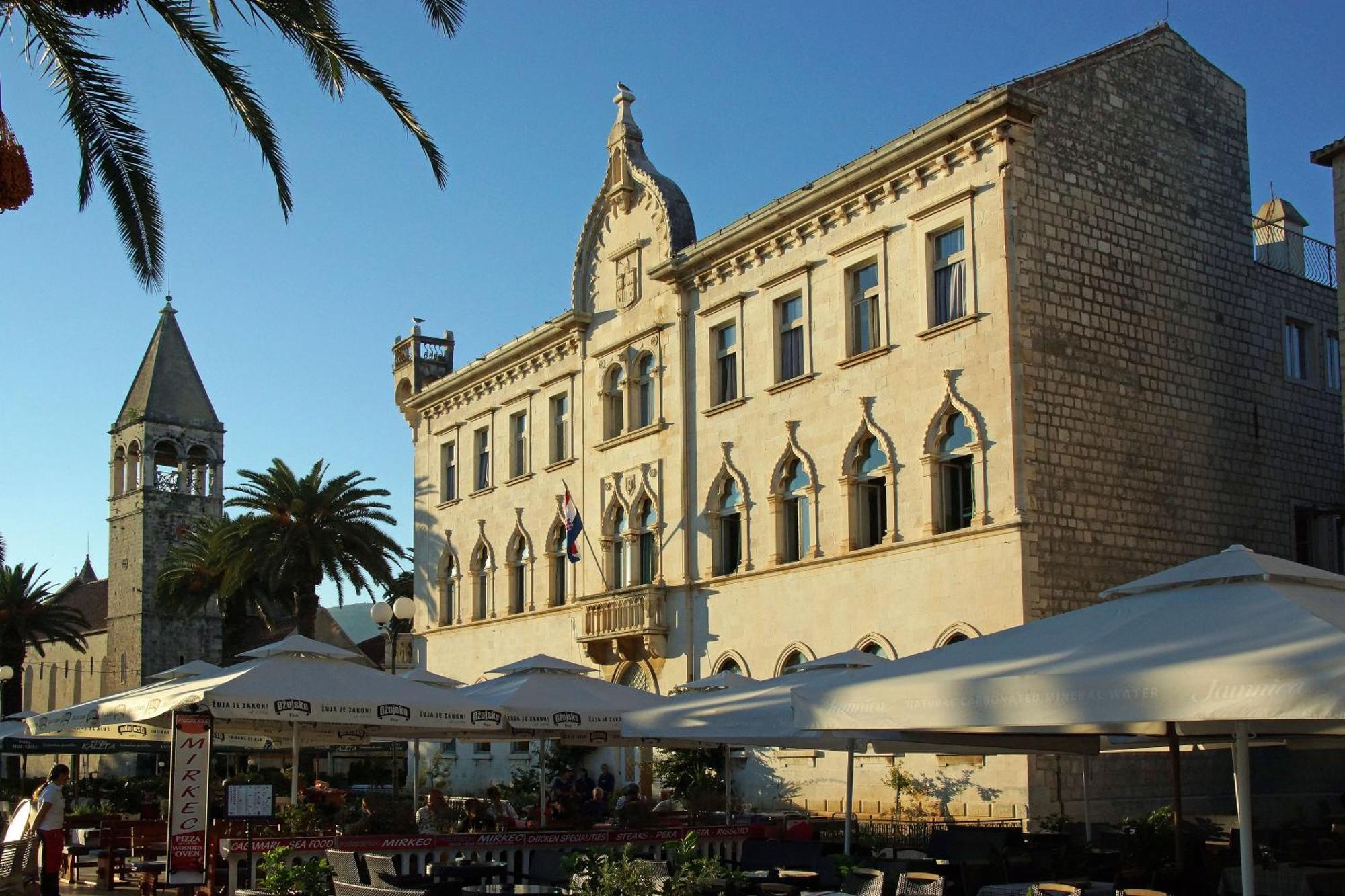 Apartments Antonella Trogir Eksteriør bilde